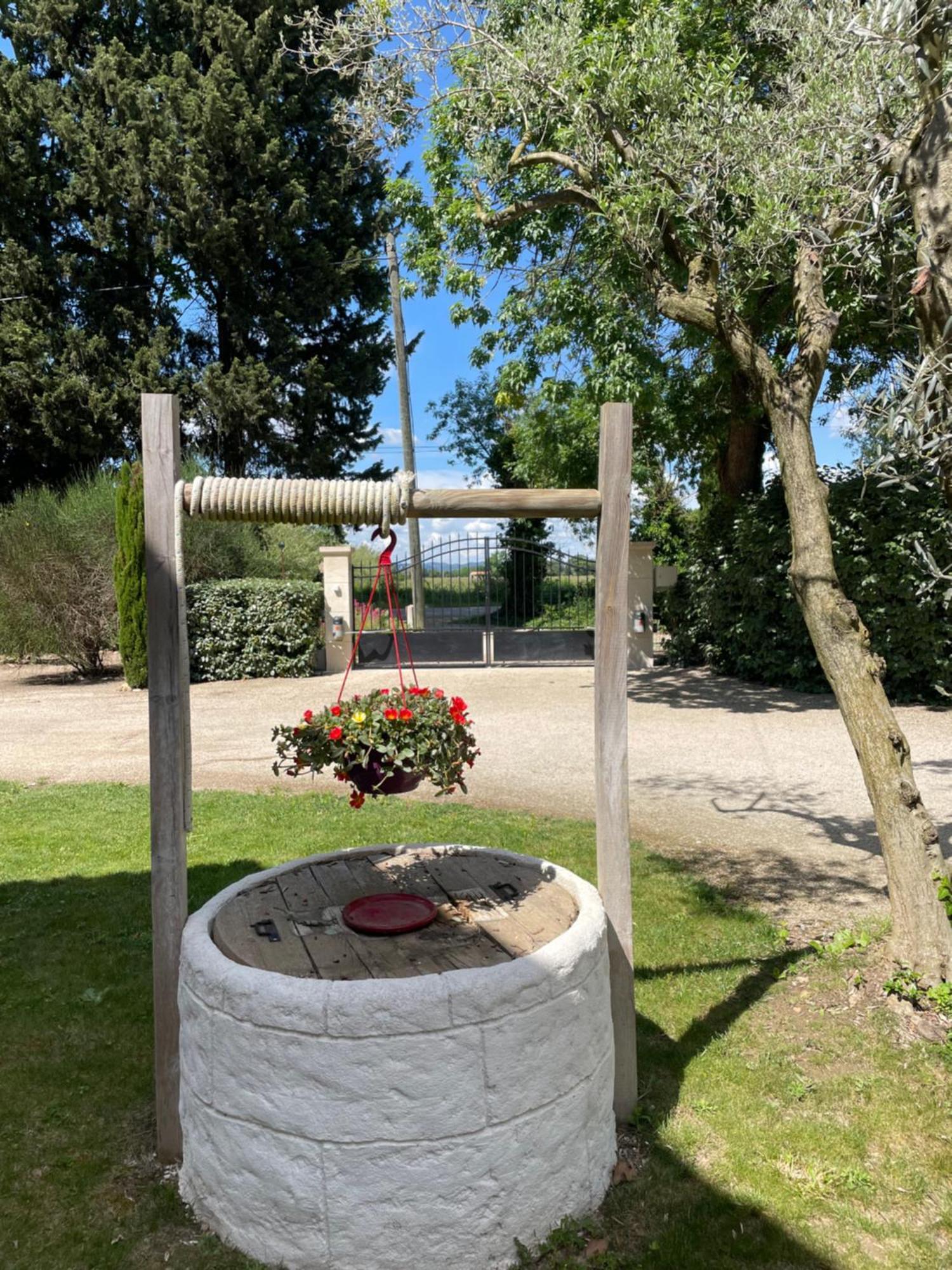 Arles Campagne Location "La Campagn'Arles" Bed & Breakfast Eksteriør bilde